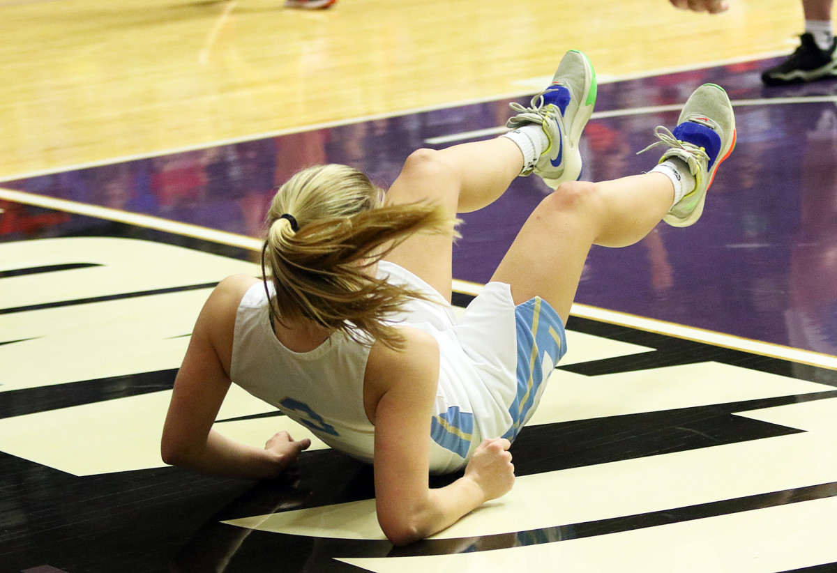 Clackamas Lakeridge girls basketball Dan Brood 35